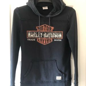 HD Women’s Genuine Pullover Hoodie - Size M